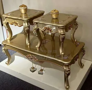 Royal Center Table With 2 Side Stools