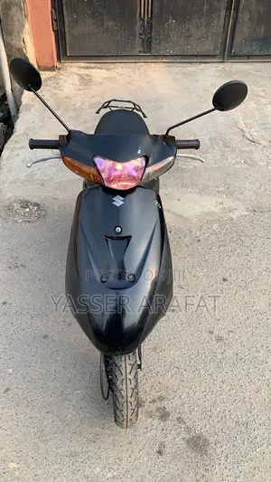 Photo - Suzuki 750 2023 Black