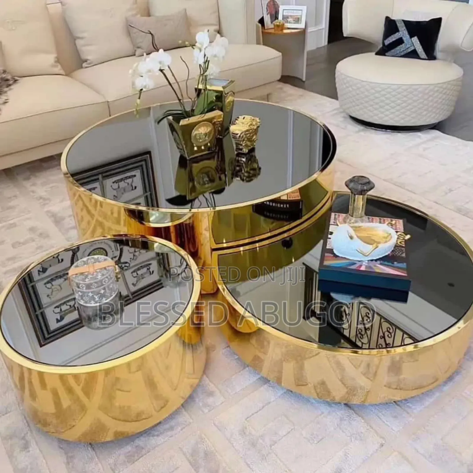 Rotating Center Table