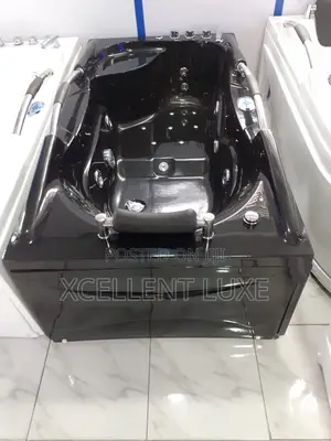 Black Single Jacuzzi