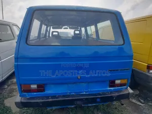 Volkswagen Transporter 2005 Blue