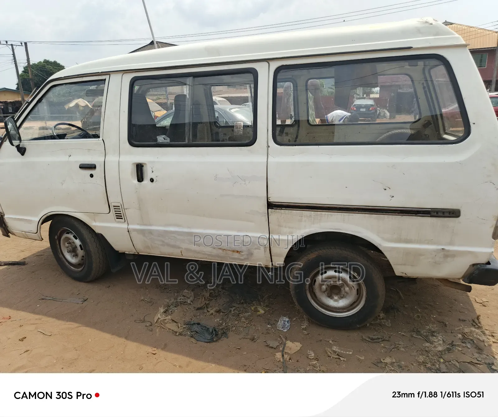 Nissan Vanette 1995 White