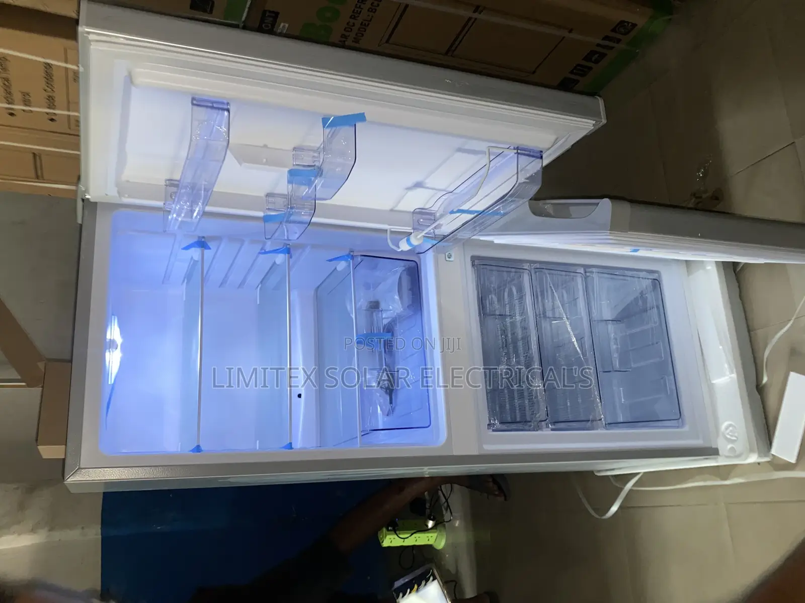 Original Bona Solar System Freezer And Fridge