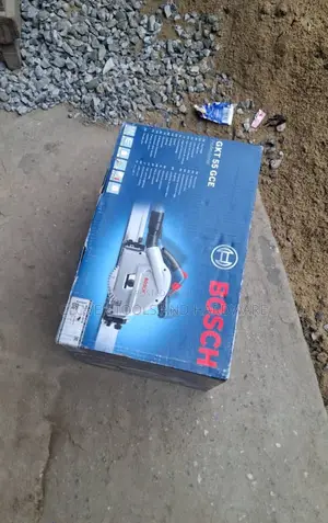 Bosch Professional Corded Plunge Saw GKT 55 GCE (1.400 Watt
