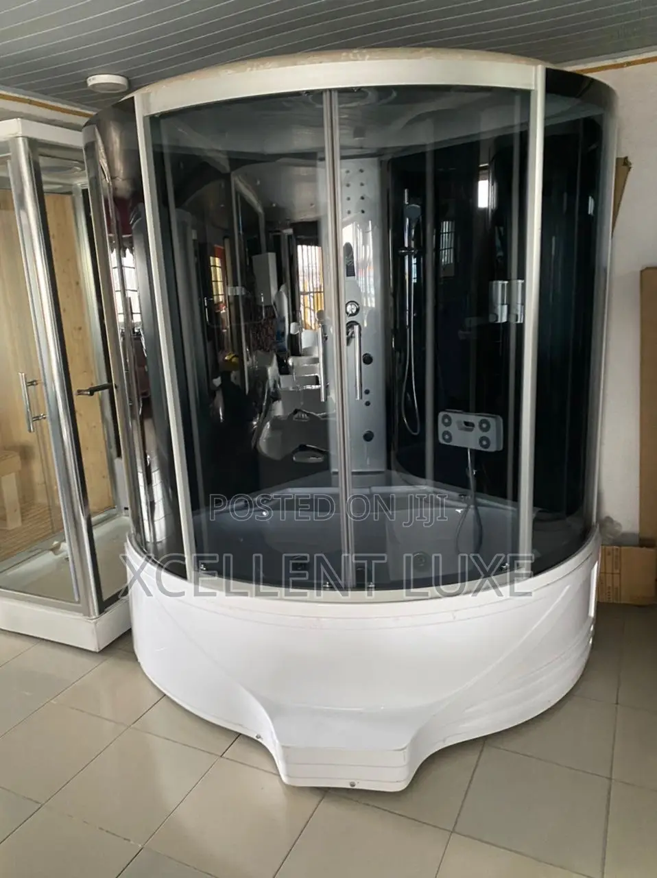 Steam Jacuzzi Shower Room