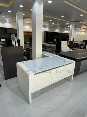1.6 Meters Foreign Executive Glass Office Table