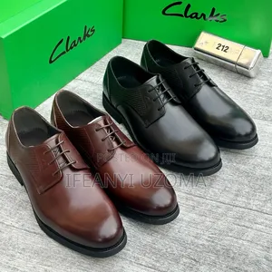 Clark's Leather Lace Up Shoe