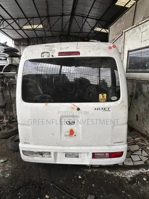 Daihatsu Hijet 2012 White