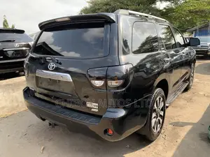 Toyota Sequoia 2015 Black
