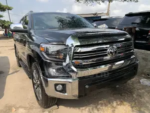Toyota Sequoia 2015 Black