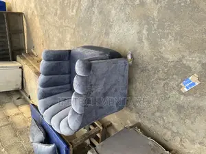 Well Designed Single Sofa
