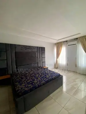 Newly Furnished 2 Bedroom Flat for Shortlet