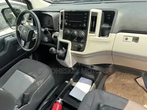 Toyota HiAce 2020 White