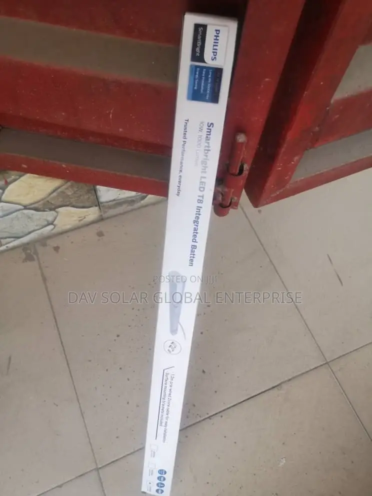 PHILPS Smartbright LED T8 Integrated Batten