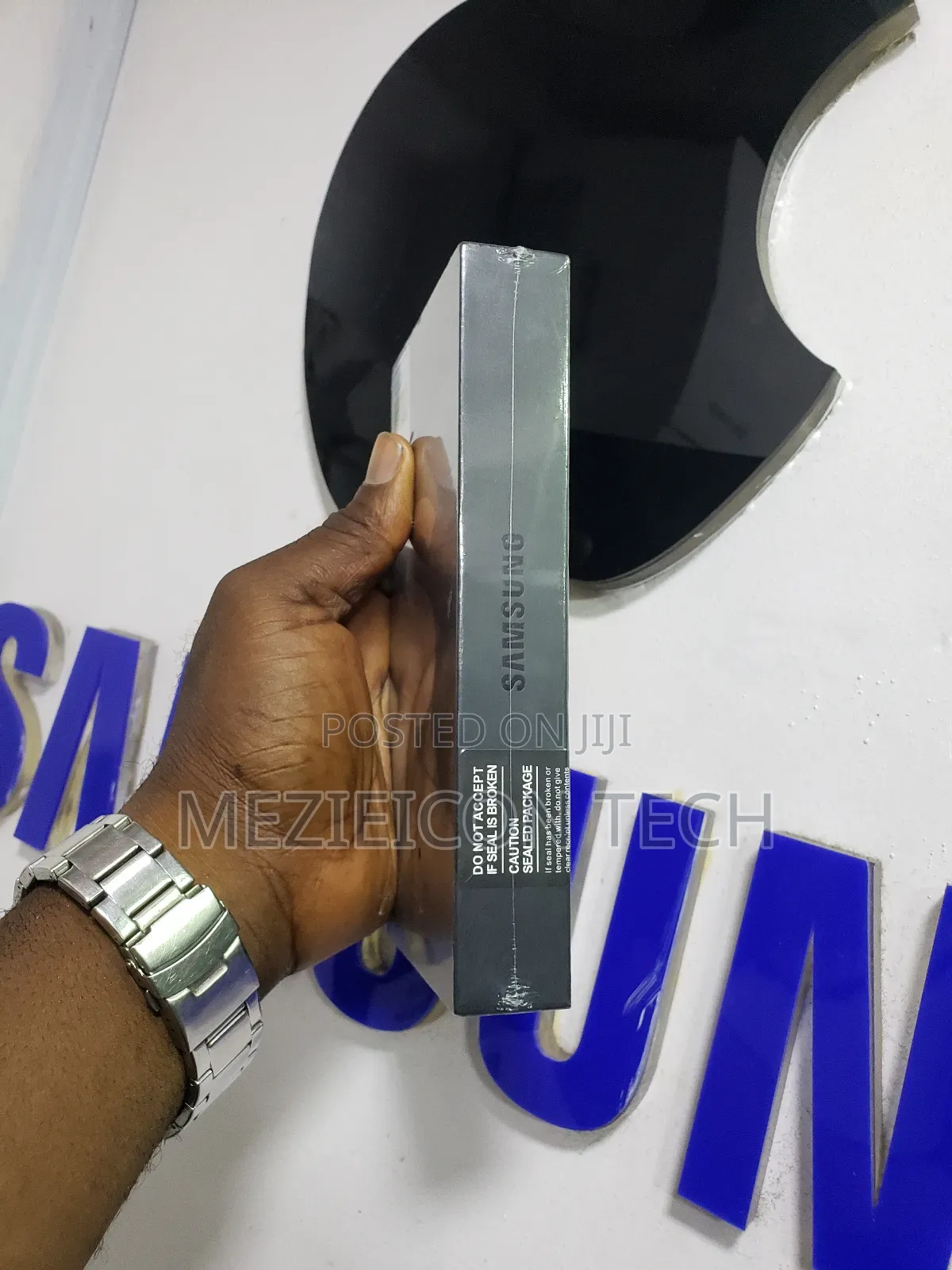 New Samsung Galaxy S22+ 5G 128 GB Blue