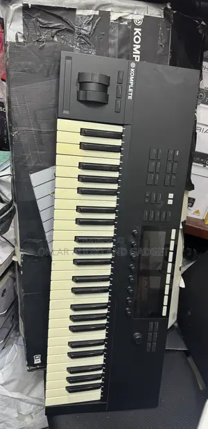 Komplete Kontrol S49 Smart Usb Midi Keyboard Controller