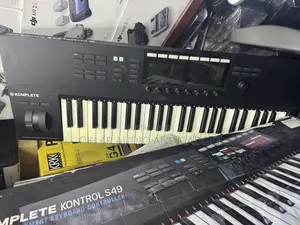 Komplete Kontrol S49 Smart Usb Midi Keyboard Controller