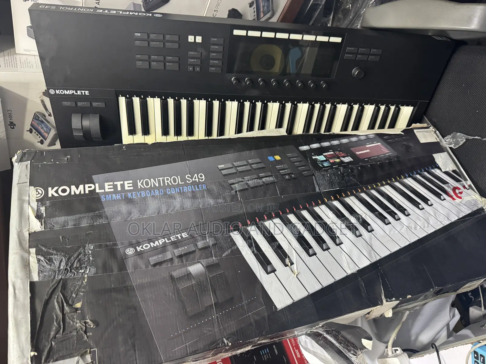 Komplete Kontrol S49 Smart Usb Midi Keyboard Controller