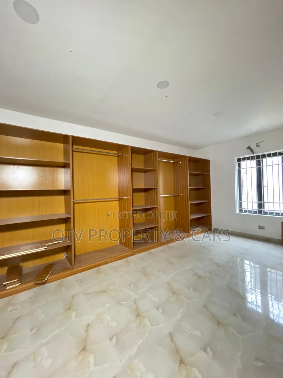 Furnished 4bdrm Duplex in Lekki Phase 1 for sale