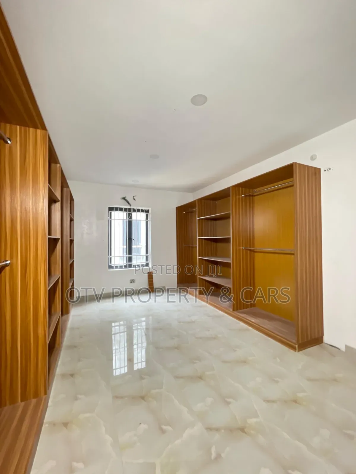 Furnished 4bdrm Duplex in Lekki Phase 1 for sale