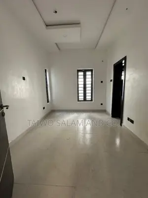 4bdrm Duplex in Basorun for sale