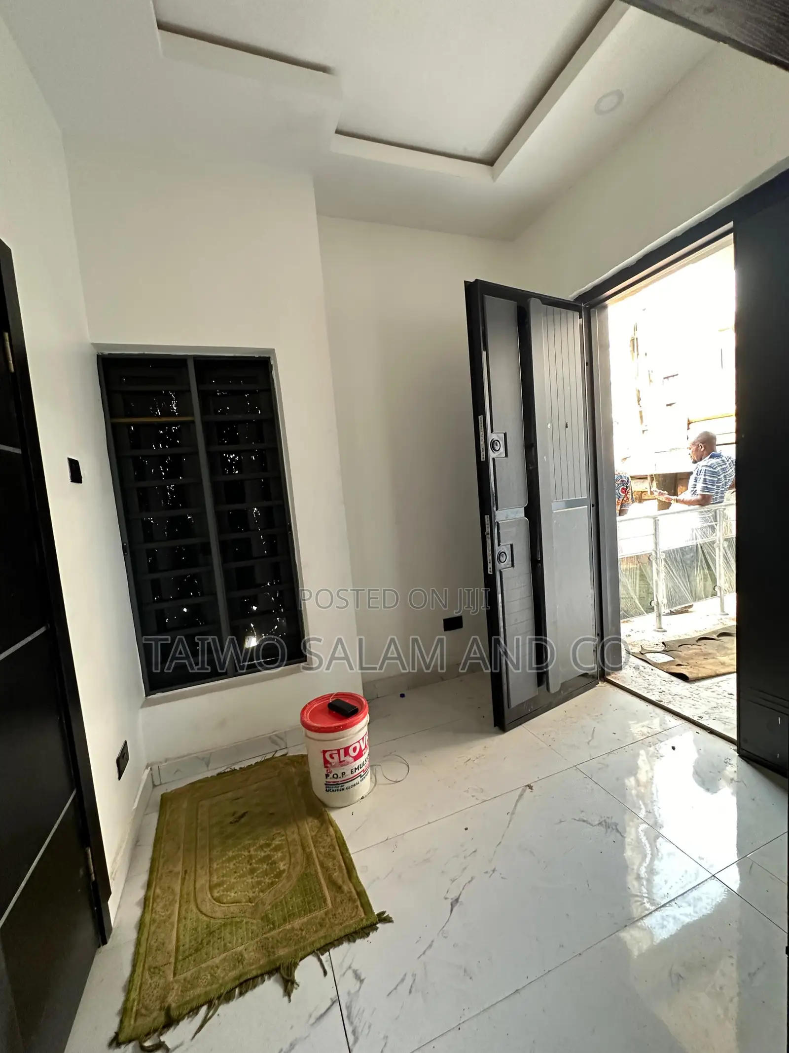 4bdrm Duplex in Basorun for sale