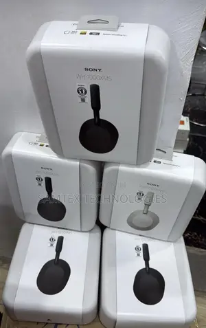 Photo - Sony WH-1000XM5 Noisecanceling Wireless Over-Ear Headphones.