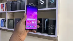 Samsung Galaxy S10e 128 GB Black