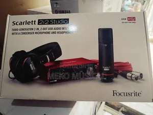 Photo - Focusrite Scarlett 2I2 Studio