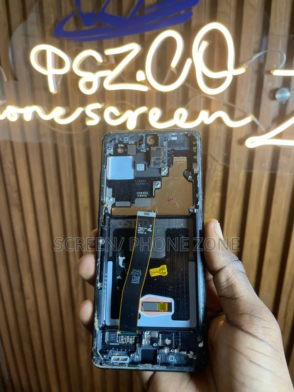 Samsung S20 Ultra Screen Replacement- D