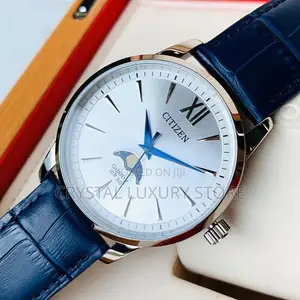 Authentic Citizen Genuine Leather Men Wristwatch