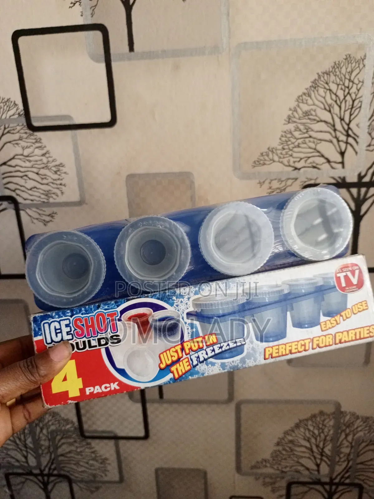 4 Pack Ice Shot Glass Mould Cube Maker Set