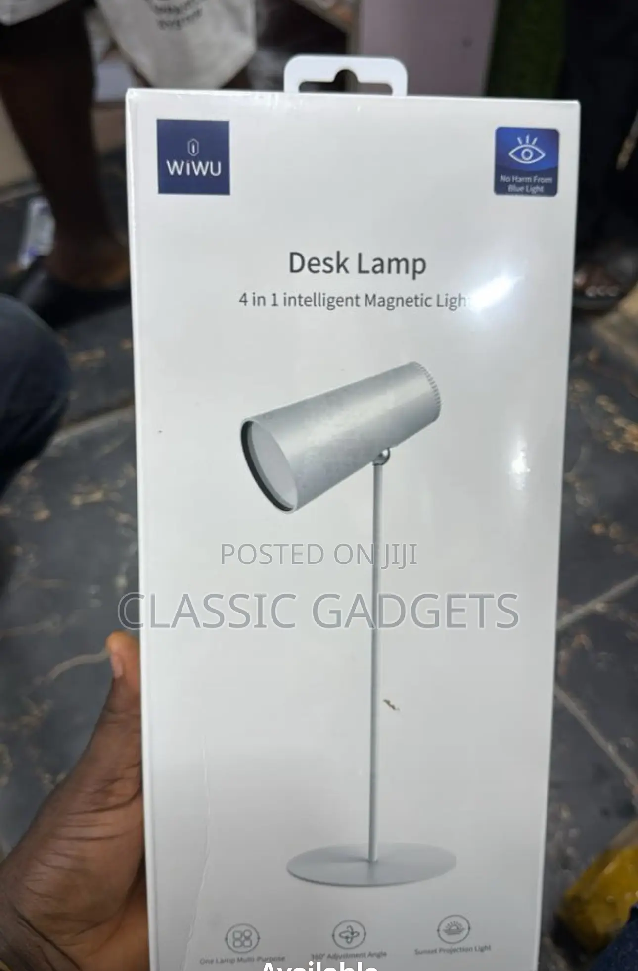 WIWU D8 4 in 1 Adjustable Magnetic Desktop Light