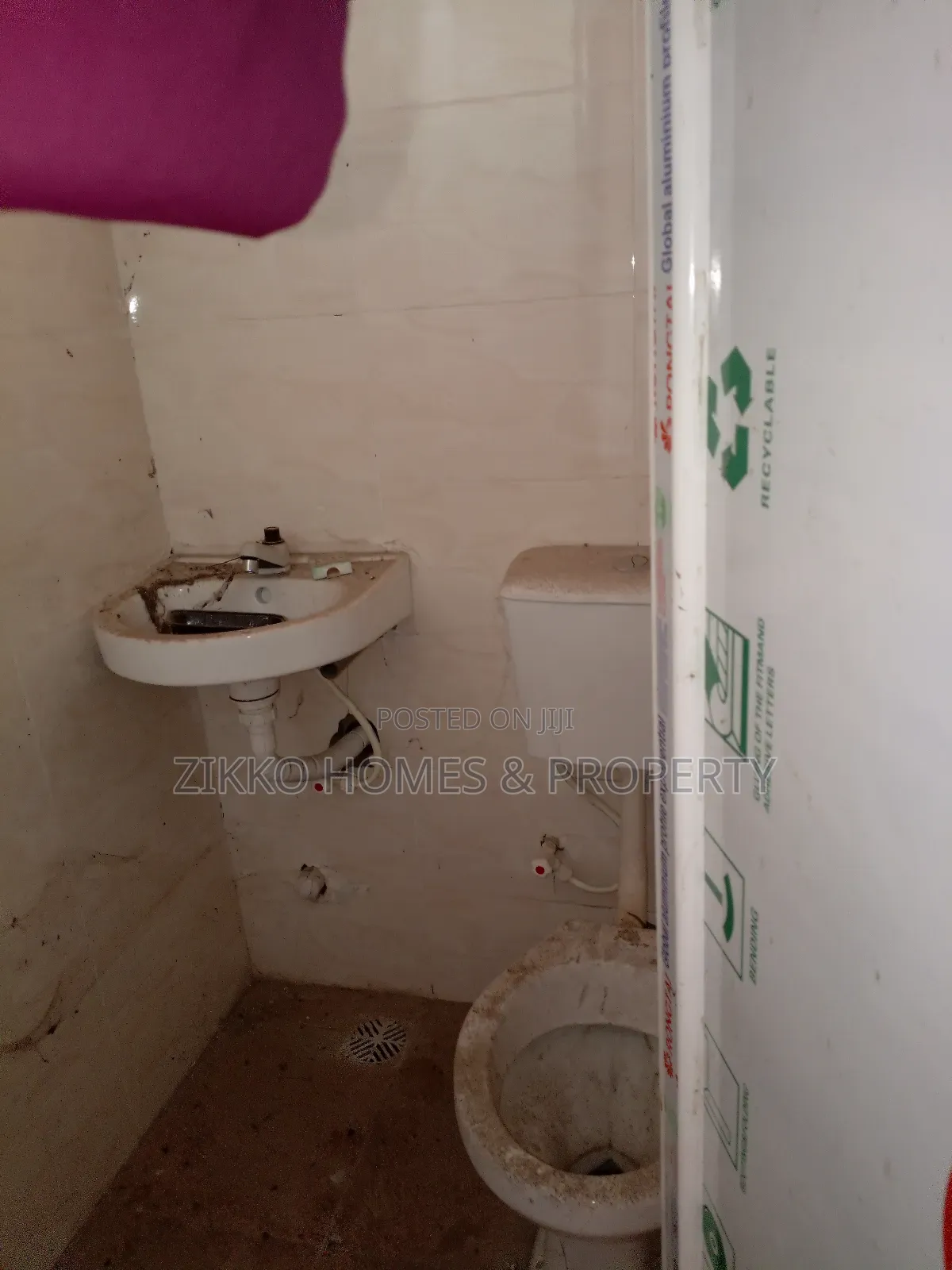 Shop for Sale at Sangotedo