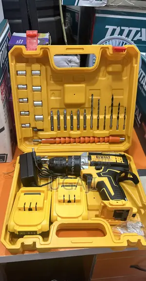 De Walt Screw Machine