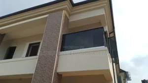 Uchannel Fraemless Glass