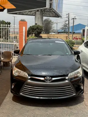 Photo - Toyota Camry 2015 Black