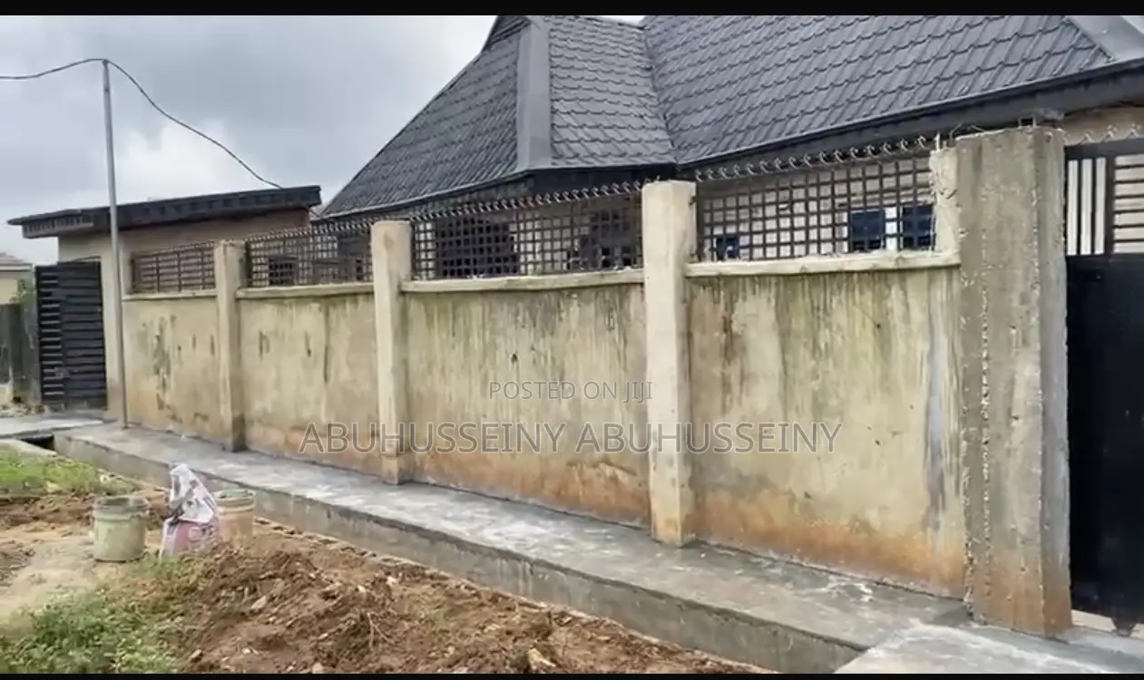 Furnished 3bdrm Bungalow in Ipaja for sale