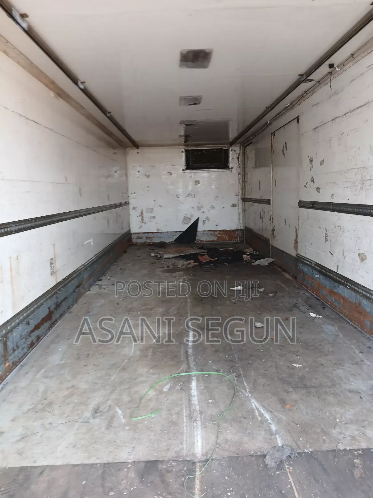 Clean Title 20ft Container With Genuine Documents
