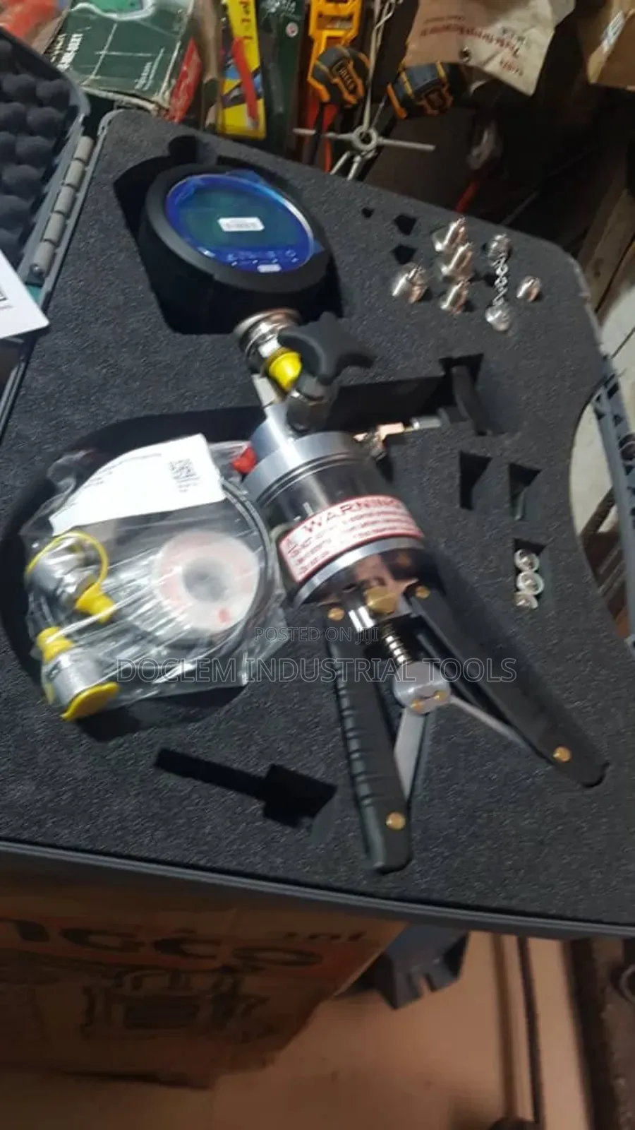 Calibration Pressure Gauge