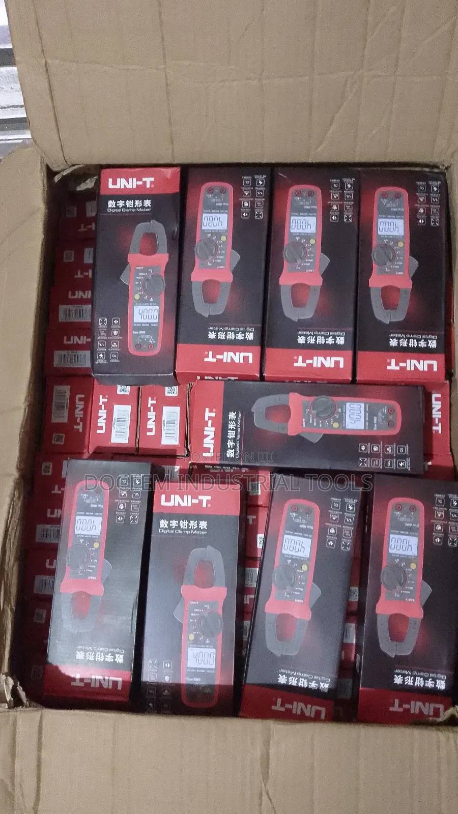 UT203+ Uni_t Digital Testing Clamp Meter