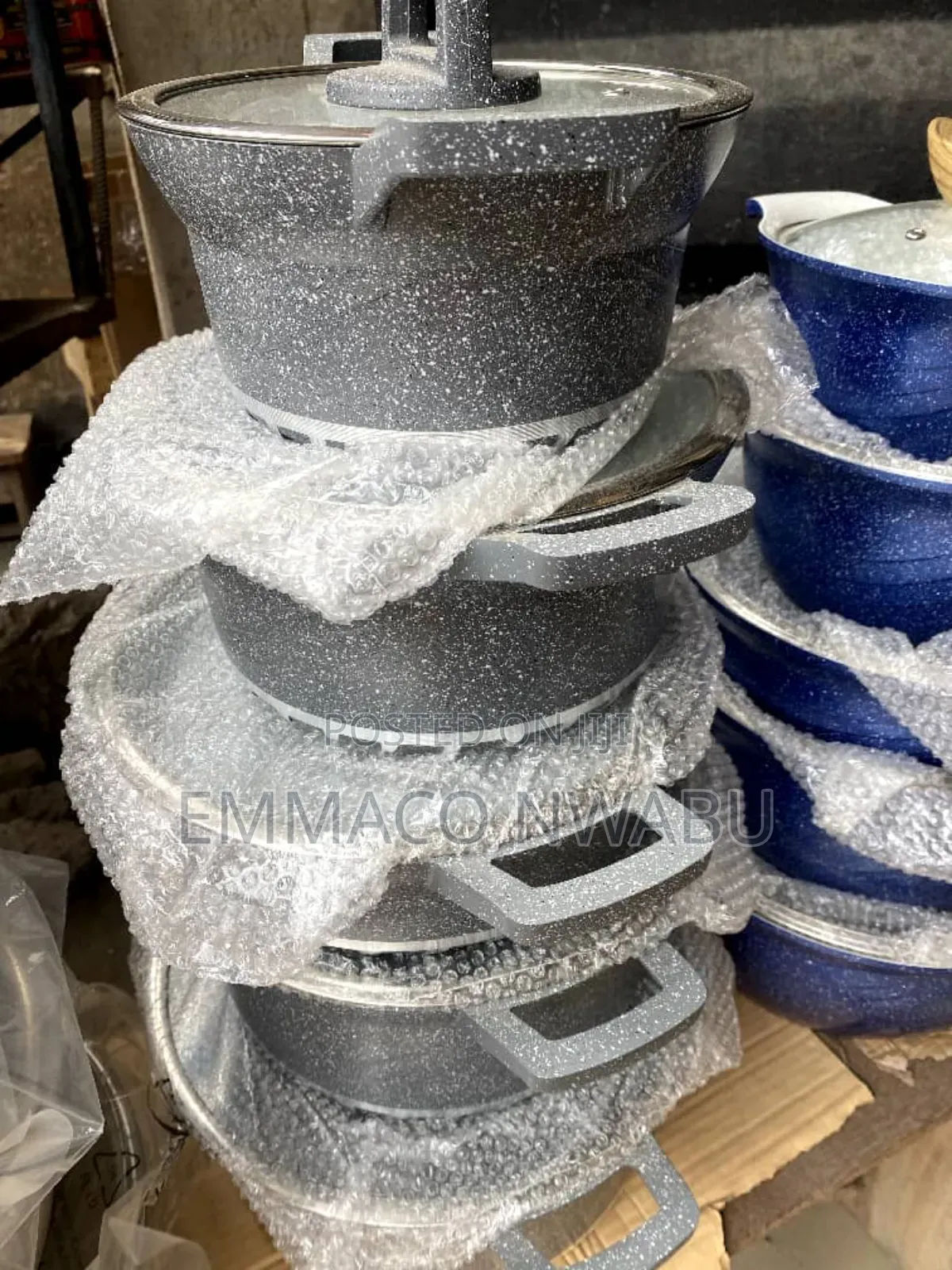 Bakhsehie 10 Pieces Ceramic Cookware Set.