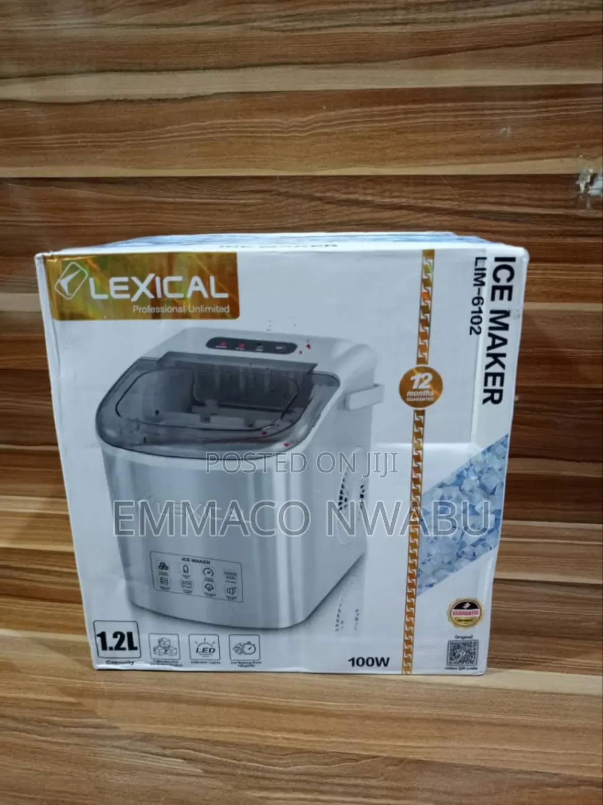 Lexical Professional 9 Cubes Ice Cube Machine.