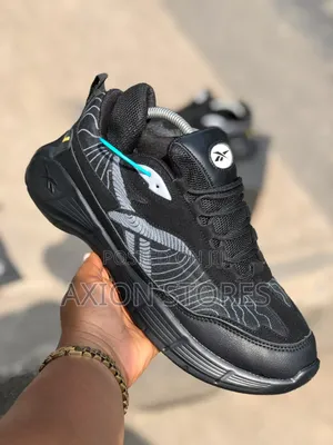 High Quality Reebok Sneakers