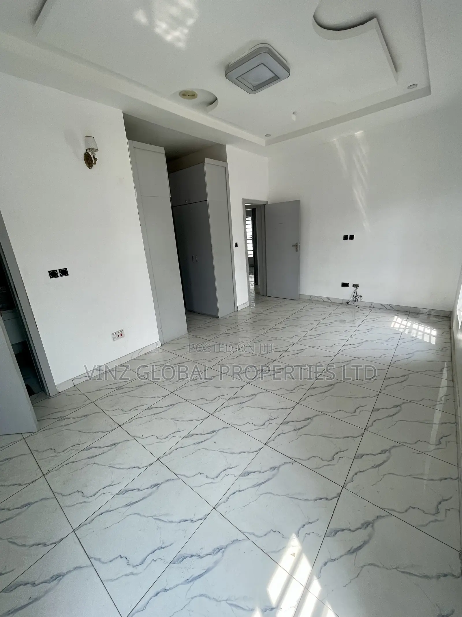 4bdrm Duplex in Lekki for rent