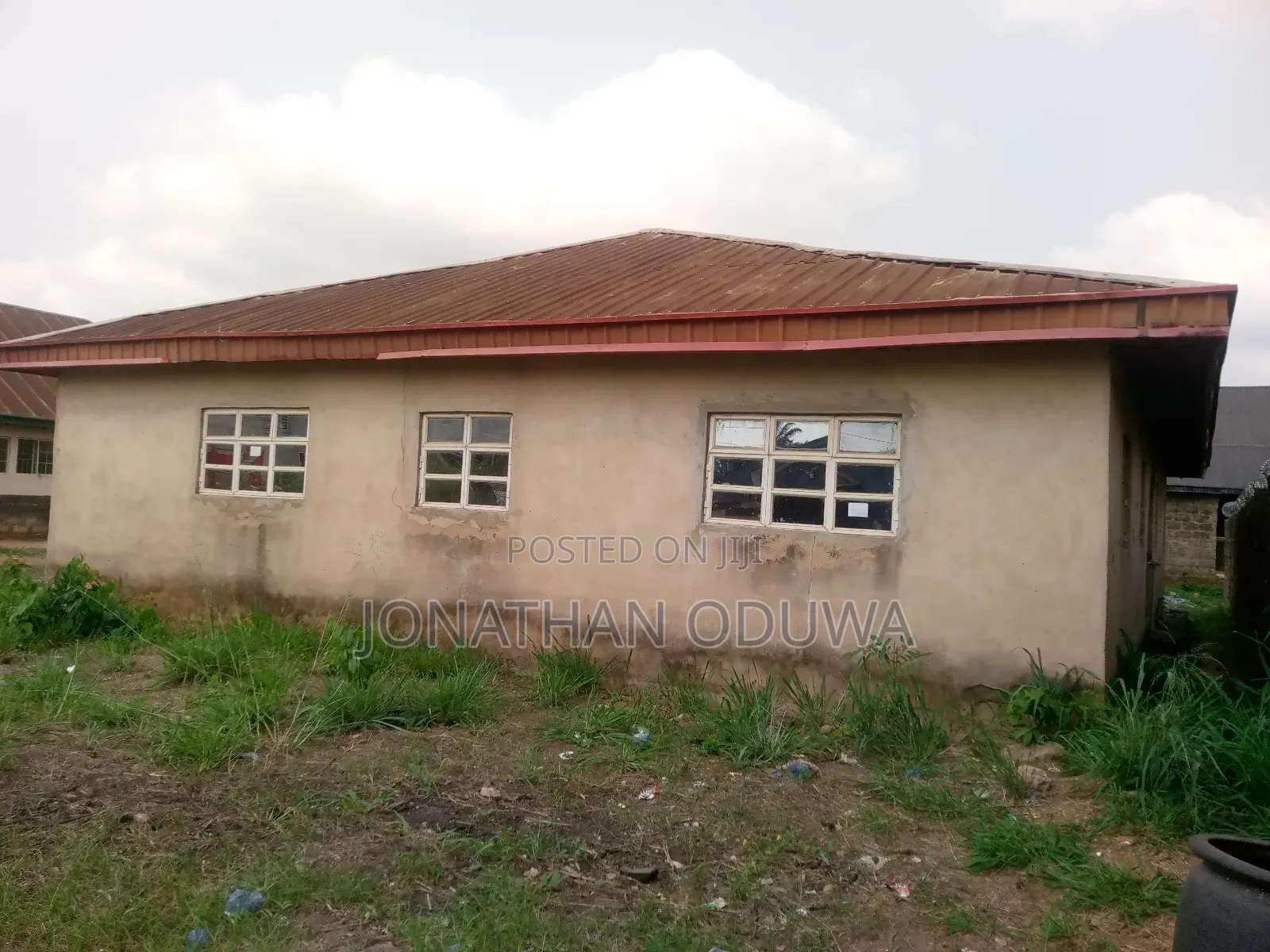 5bdrm Room & Parlour in Nath Joe Estate, Uhunmwonde for sale