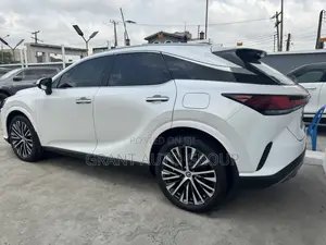 Lexus RX 2023 White
