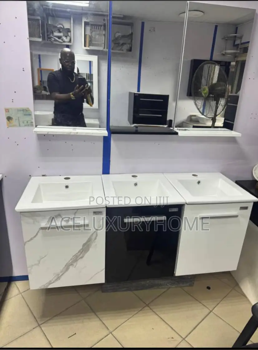 Hanging Cabinet