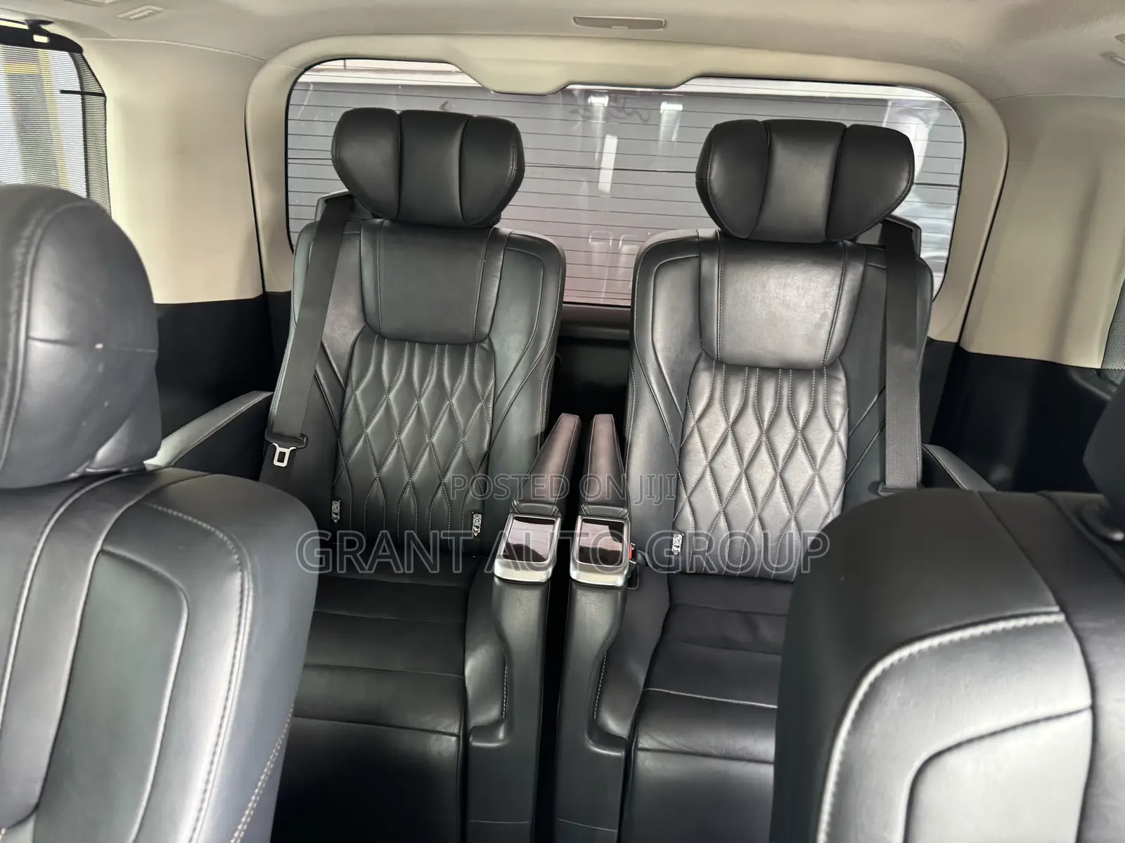 Toyota Granvia 2020 Black