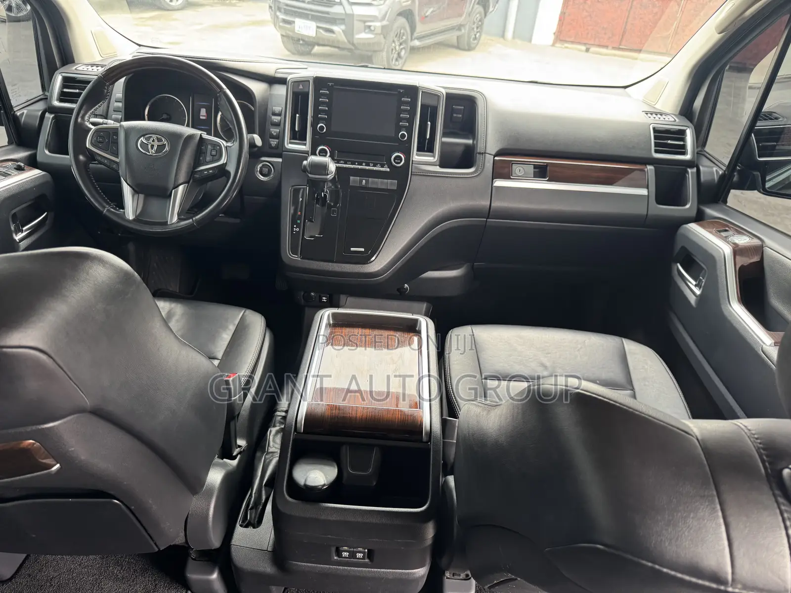 Toyota Granvia 2020 Black